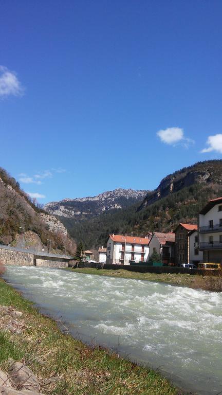 Kapel Etxea Hotel Urzainqui Kültér fotó
